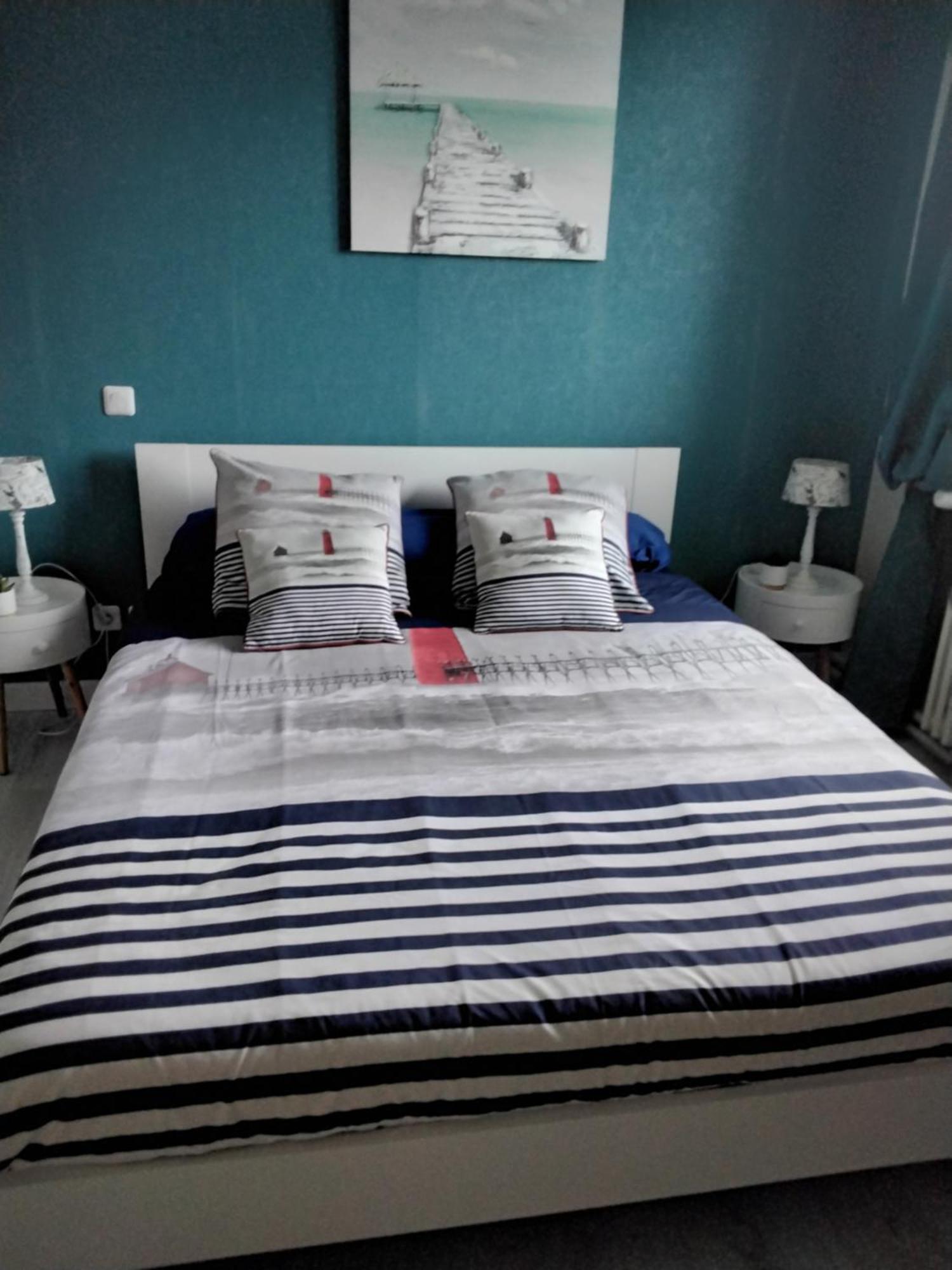 Les Chambres D'Hotes Du Port De Loguivy De La Mer Ploubazlanec Room photo